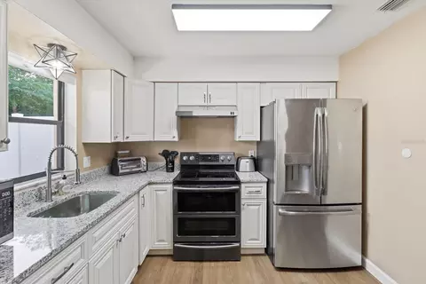 Kitchen - 23 Pine Trce, Ocala, FL 34472 photo 4 of 5