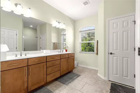Bath - 8567 SW 83rd Loop, Ocala, FL 34481 photo 2 of 6