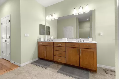 Bath - 8567 SW 83rd Loop, Ocala, FL 34481 photo 3 of 6