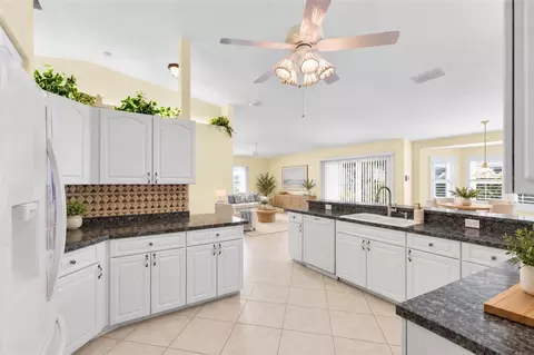 Kitchen - 9889 SW 63rd Ct, Ocala, FL 34476 photo 3 of 3