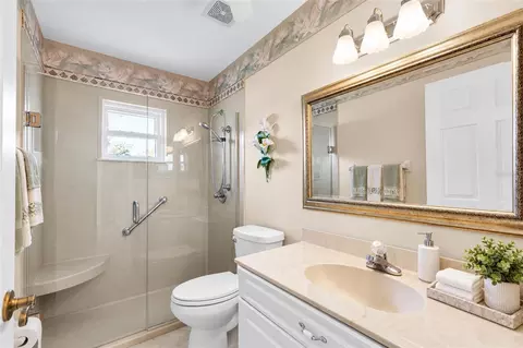 Bath - 9889 SW 63rd Ct, Ocala, FL 34476 photo 1 of 2