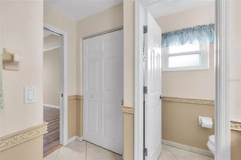 Entry Way - 9889 SW 63rd Ct, Ocala, FL 34476 photo 3 of 4