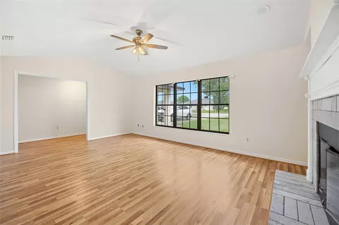 Living - 34 Pine Crse, Ocala, FL 34472 photo 4 of 4