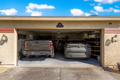 Exterior - 321 Oak Track Loop, Ocala, FL 34472 photo 10 of 11