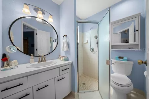 Bath - 4470 NW 32nd St, Ocala, FL 34482 photo 4 of 6