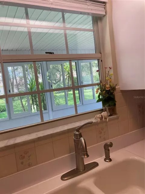 Kitchen - 4470 NW 32nd St, Ocala, FL 34482 photo 4 of 4