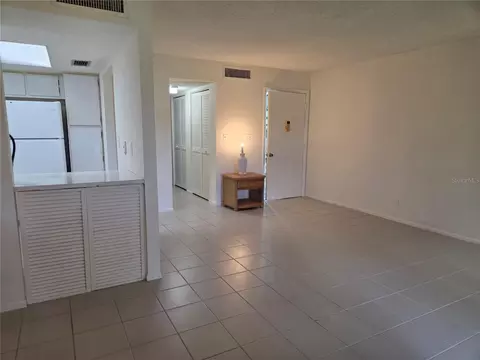 Living - 610 Midway Dr #A, Ocala, FL 34472 photo 3 of 5