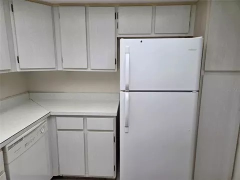 Kitchen - 610 Midway Dr #A, Ocala, FL 34472 photo 3 of 4
