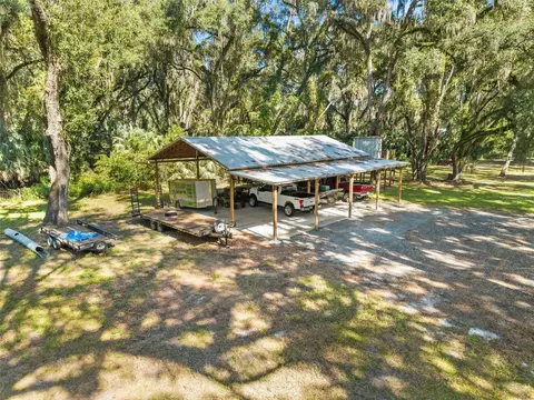 Exterior - 13680 NE 38th Ave, Anthony, FL 32617 photo 8 of 14