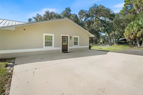 Exterior - 13680 NE 38th Ave, Anthony, FL 32617 photo 12 of 14