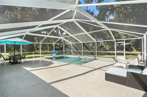 Exterior - 13680 NE 38th Ave, Anthony, FL 32617 photo 4 of 14