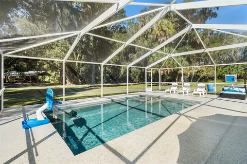 Exterior - 13680 NE 38th Ave, Anthony, FL 32617 photo 5 of 14