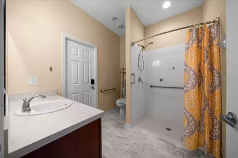 Bath - 5044 SW 104th Loop, Ocala, FL 34476 photo 5 of 6