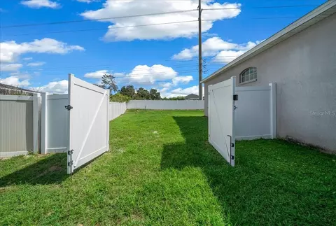 Exterior - 5044 SW 104th Loop, Ocala, FL 34476 photo 6 of 8