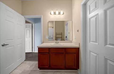 Bath - 5044 SW 104th Loop, Ocala, FL 34476 photo 6 of 6
