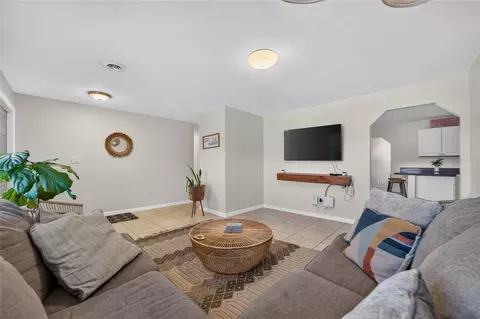 Living - 3704 SE 34th Ct, Ocala, FL 34471 photo 4 of 7