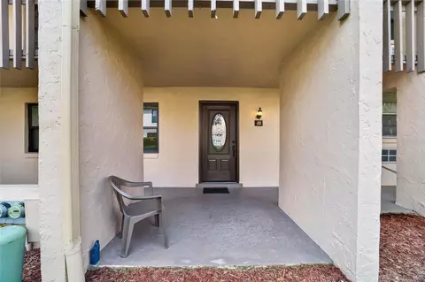 Exterior - 2437 NE 6th St #10, Ocala, FL 34470 photo 2 of 4