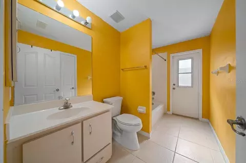 Bath - 1961 SW 170th Loop, Ocala, FL 34473 photo 2 of 5