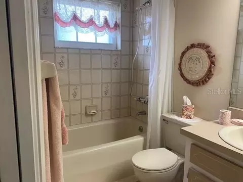 Bath - 17455 SW 26th Terrace Rd, Ocala, FL 34473 photo 1 of 5