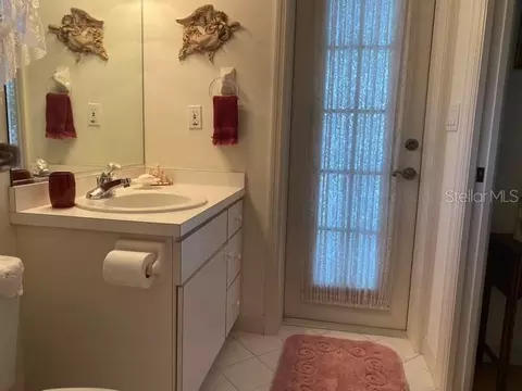Bath - 17455 SW 26th Terrace Rd, Ocala, FL 34473 photo 5 of 5