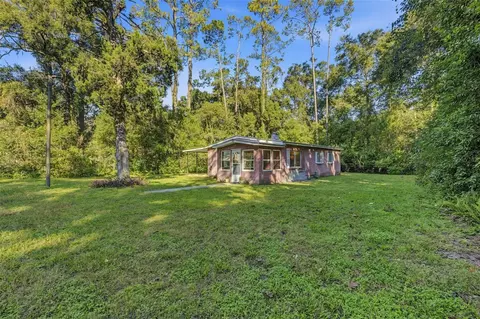 Exterior - 424 SE 1st Pl, Williston, FL 32696 photo 5 of 6