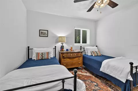 Bedroom - 424 SE 1st Pl, Williston, FL 32696 photo 4 of 5