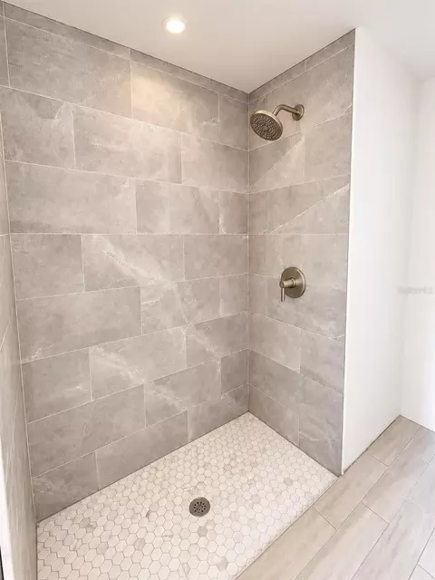 Bath - 442 NW 64th Pl, Ocala, FL 34475 photo 2 of 3