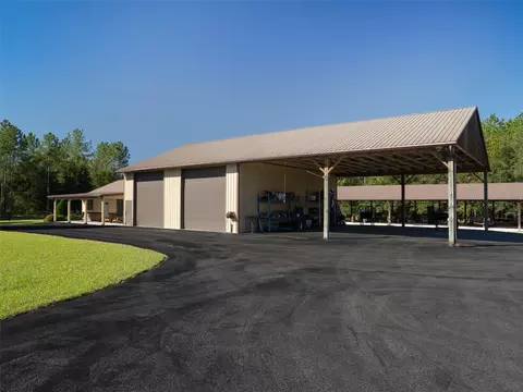Exterior - 6560 NE 150th Ave, Williston, FL 32696 photo 7 of 11