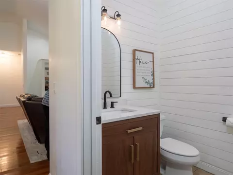 Bath - 6560 NE 150th Ave, Williston, FL 32696 photo 1 of 7
