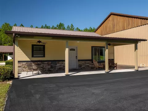 Exterior - 6560 NE 150th Ave, Williston, FL 32696 photo 8 of 11