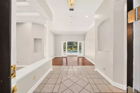 Entry Way - 2416 SE 29th St, Ocala, FL 34471 photo 2 of 10