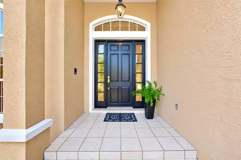 Entry Way - 2416 SE 29th St, Ocala, FL 34471 photo 1 of 10