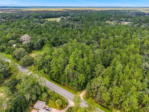 314 Highway Hwy NE, Silver Springs, FL 34488