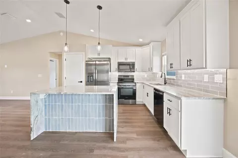 Kitchen - 4 Cedar Ter, Ocala, FL 34472 photo 1 of 3