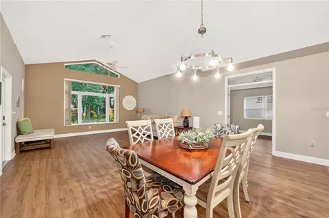 Dining - 10983 SW 69th Cir, Ocala, FL 34476 photo 3 of 5