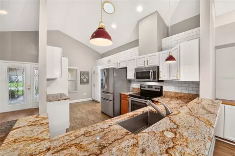 Kitchen - 10983 SW 69th Cir, Ocala, FL 34476 photo 2 of 4