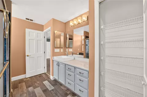 Bath - 10983 SW 69th Cir, Ocala, FL 34476 photo 4 of 5