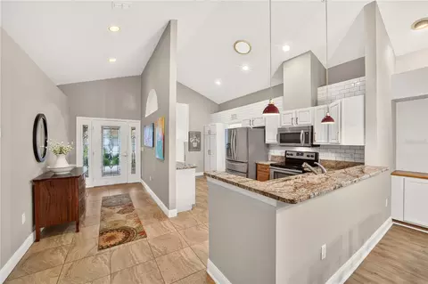 Entry Way - 10983 SW 69th Cir, Ocala, FL 34476 photo 2 of 8