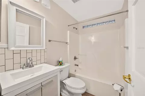 Bath - 10983 SW 69th Cir, Ocala, FL 34476 photo 5 of 5