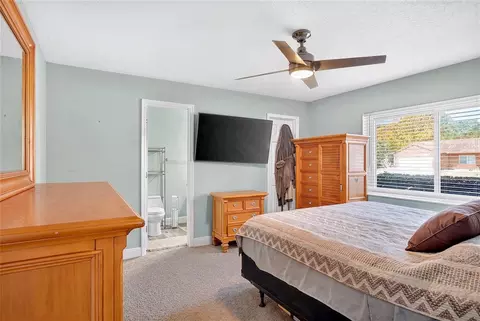 Bedroom - 4092 SE 61st Pl, Ocala, FL 34480 photo 1 of 6