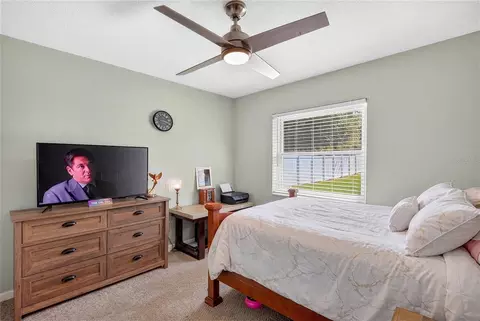 Bedroom - 4092 SE 61st Pl, Ocala, FL 34480 photo 3 of 6