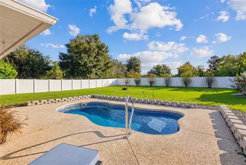 Exterior - 4092 SE 61st Pl, Ocala, FL 34480 photo 13 of 19