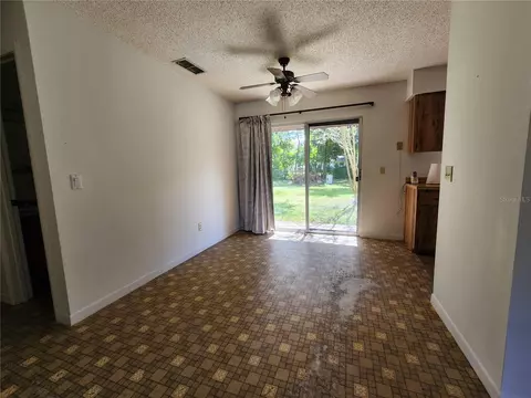 Living - 2274 NE 54th Pl, Ocala, FL 34479 photo 4 of 4