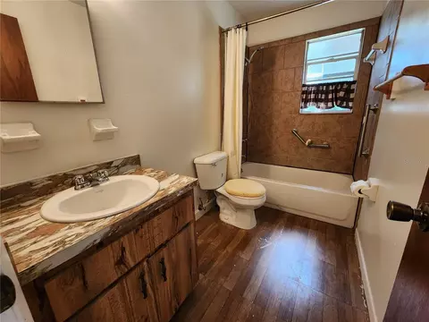 Bath - 2274 NE 54th Pl, Ocala, FL 34479 photo 1 of 1