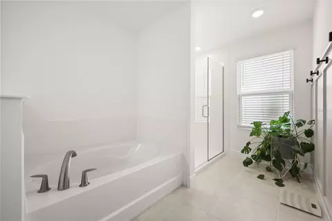 Bath - 5046 Down Ct, Saint Cloud, FL 34772 photo 2 of 6