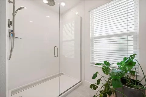 Bath - 5046 Down Ct, Saint Cloud, FL 34772 photo 1 of 6