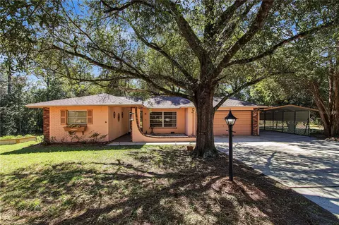 1414 W Evergreen Dr, Citrus Springs, FL 34434