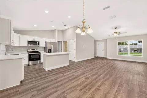 Living - 213 Locust Ln, Ocala, FL 34472 photo 4 of 4