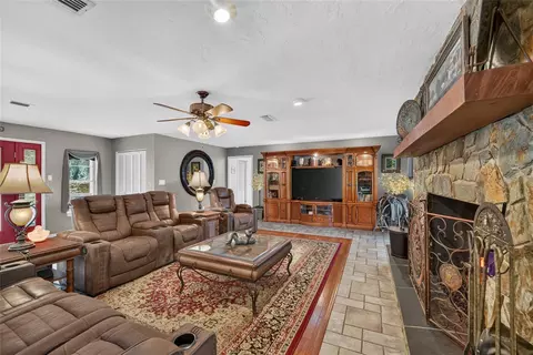 Living - 19 Northern Dancer Dr, Ocala, FL 34482 photo 1 of 1