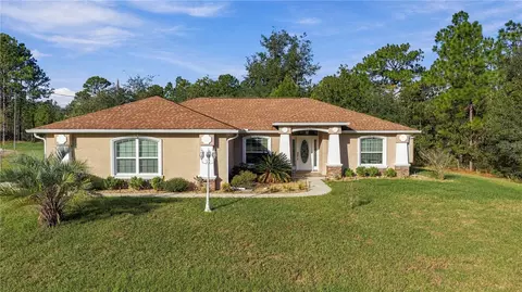 2700 W Tracy Ct, Dunnellon, FL 34433
